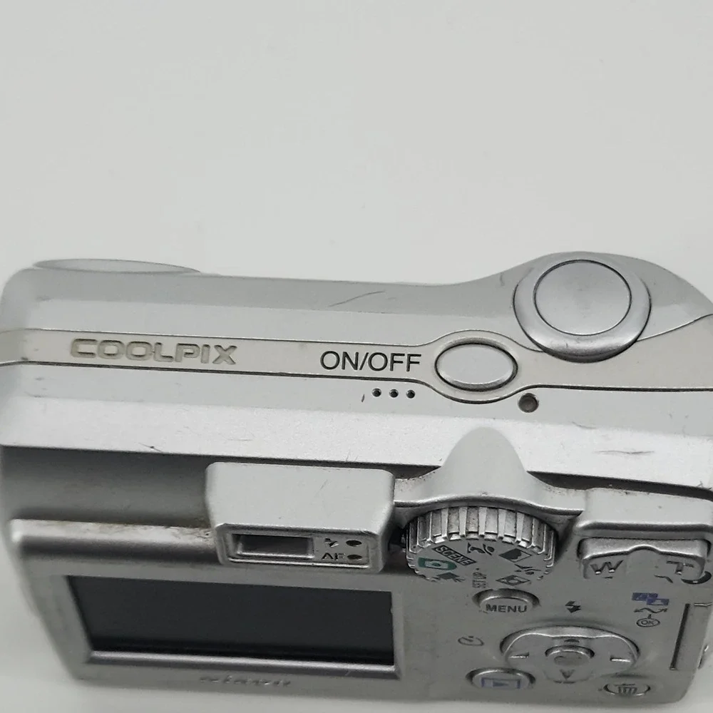 Olympus Stylus 850 SW & Nikon Coolpix 4600‎ Digital Camera Lot Tested Read
